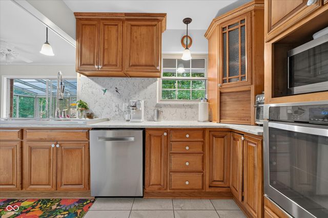 8942 Briarclift Road, Indianapolis, IN 46256