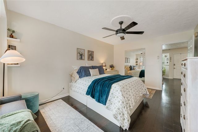 4441 Old College 6203, Bryan, TX 77801