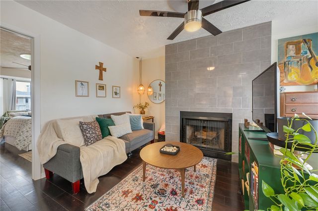 4441 Old College 6203, Bryan, TX 77801