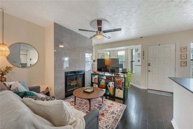 4441 Old College 6203, Bryan, TX 77801