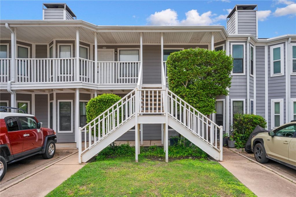 4441 Old College 6203, Bryan, TX 77801