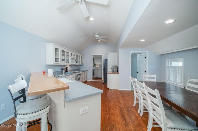 212 Broad Street, Beaufort, NC 28516