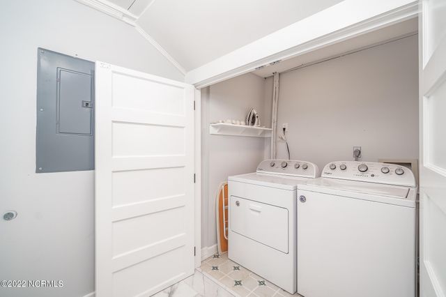 212 Broad Street, Beaufort, NC 28516