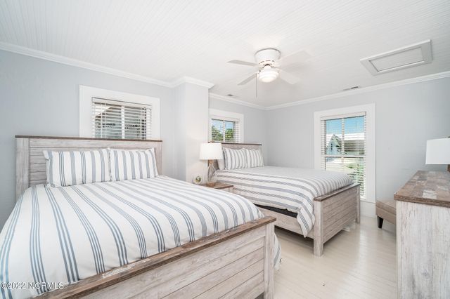 212 Broad Street, Beaufort, NC 28516