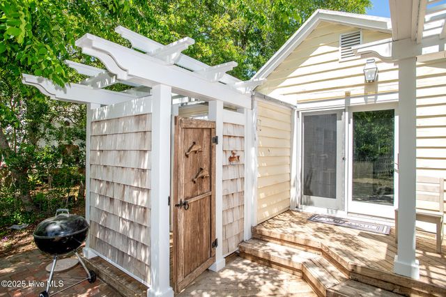 212 Broad Street, Beaufort, NC 28516