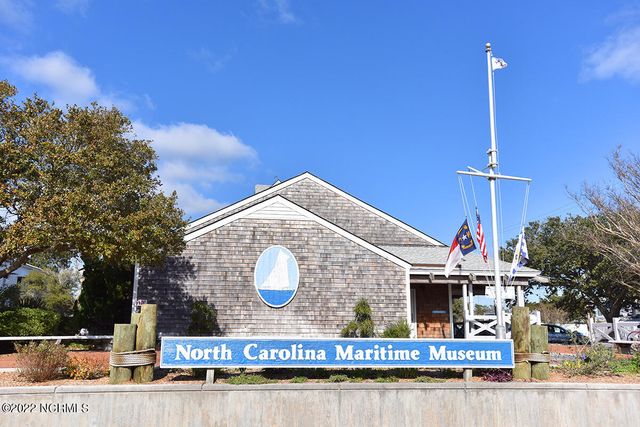 212 Broad Street, Beaufort, NC 28516