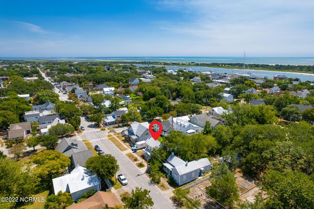 212 Broad Street, Beaufort, NC 28516