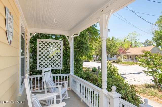 212 Broad Street, Beaufort, NC 28516