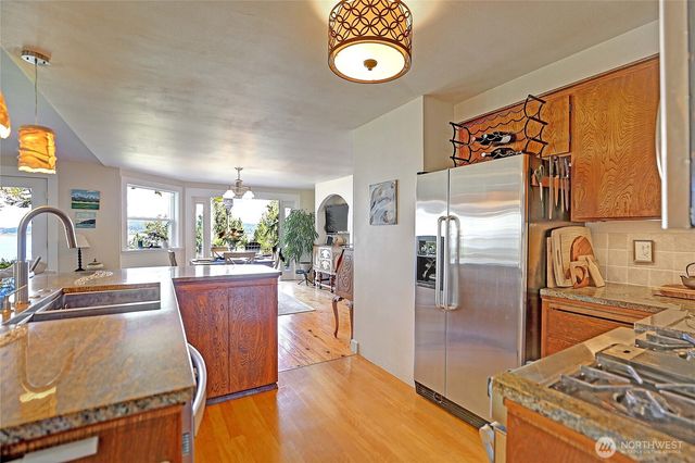 610 Maple Heights Road, Camano Island, WA 98282