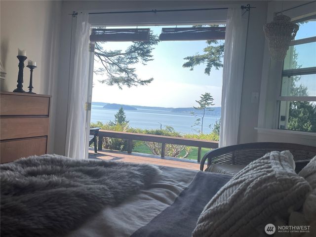 610 Maple Heights Road, Camano Island, WA 98282