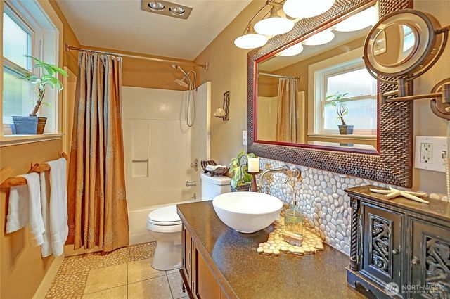 610 Maple Heights Road, Camano Island, WA 98282