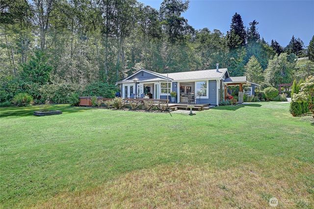 610 Maple Heights Road, Camano Island, WA 98282