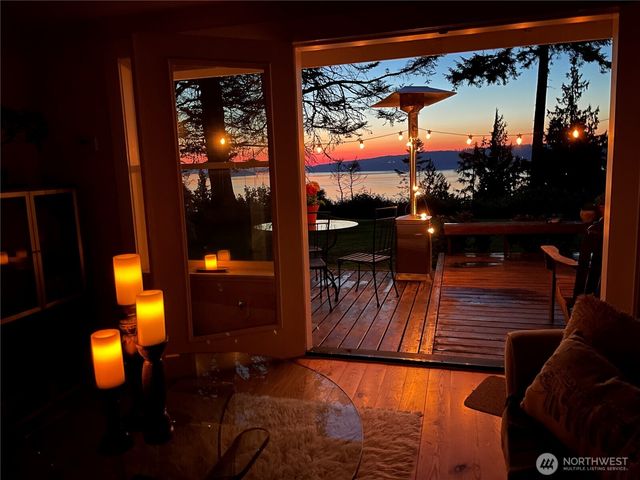 610 Maple Heights Road, Camano Island, WA 98282