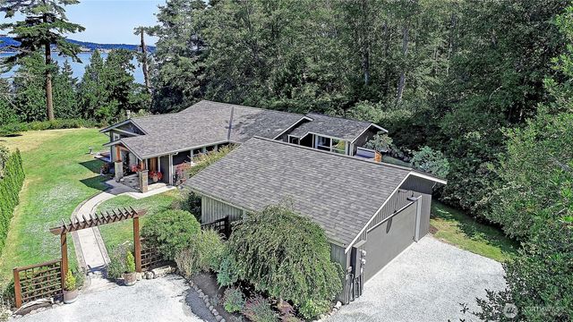 610 Maple Heights Road, Camano Island, WA 98282