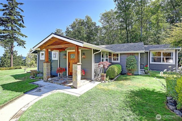 610 Maple Heights Road, Camano Island, WA 98282