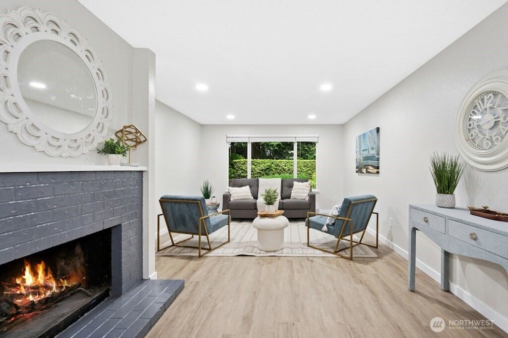 506 S 321st Street #1B, Federal Way, WA 98003