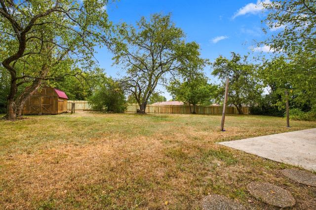 414 E Forrest Ave, Lebanon, TN 37087