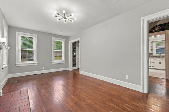 414 E Forrest Ave, Lebanon, TN 37087
