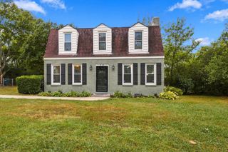 414 E Forrest Ave, Lebanon, TN 37087