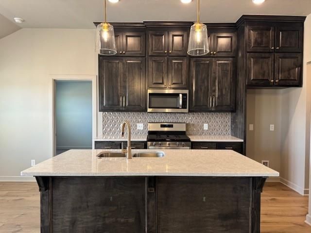 3208 Mt Nebo Drive, Yukon, OK 73099
