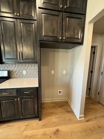 3208 Mt Nebo Drive, Yukon, OK 73099