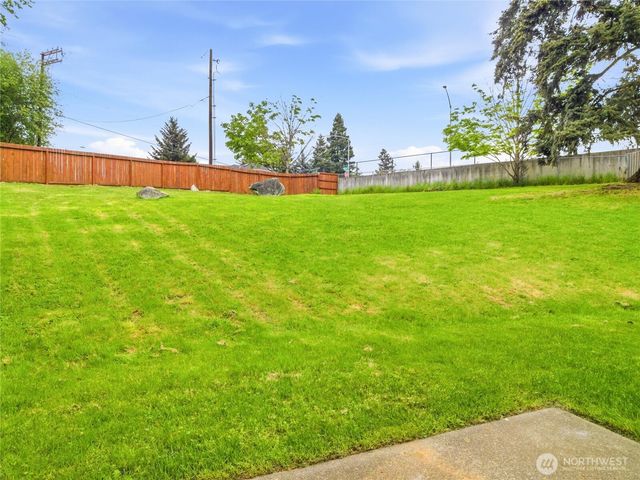 2715 24th Avenue Ct SE, Puyallup, WA 98374