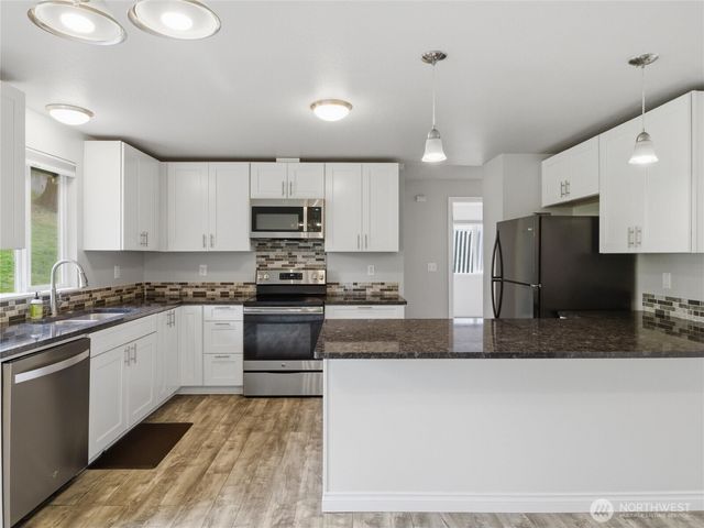 2715 24th Avenue Ct SE, Puyallup, WA 98374