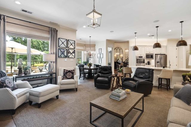 230 REGENT DR, Arlington, TN 38002