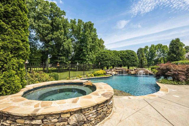 230 REGENT DR, Arlington, TN 38002