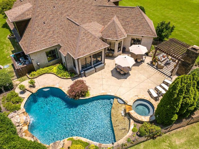 230 REGENT DR, Arlington, TN 38002