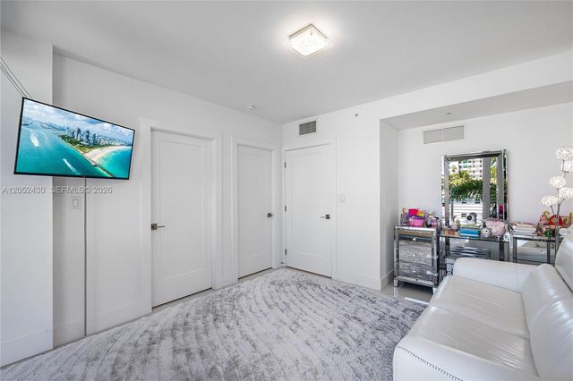 31 N Shore Dr 31, Miami Beach, FL 33141