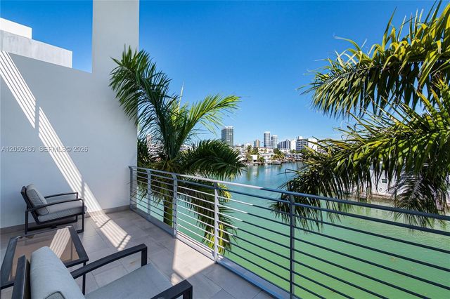 31 N Shore Dr 31, Miami Beach, FL 33141