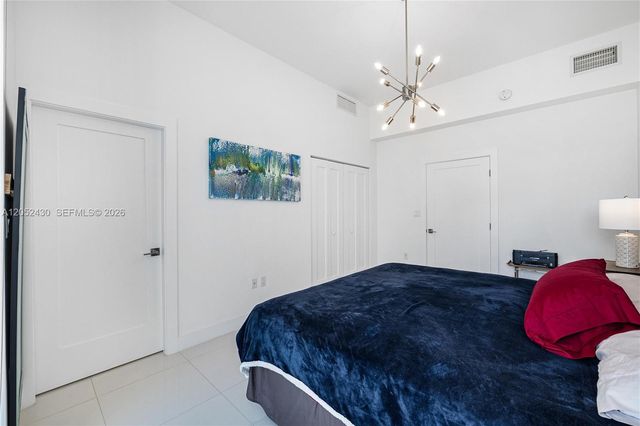 31 N Shore Dr 31, Miami Beach, FL 33141