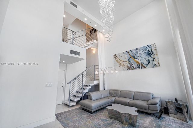31 N Shore Dr 31, Miami Beach, FL 33141