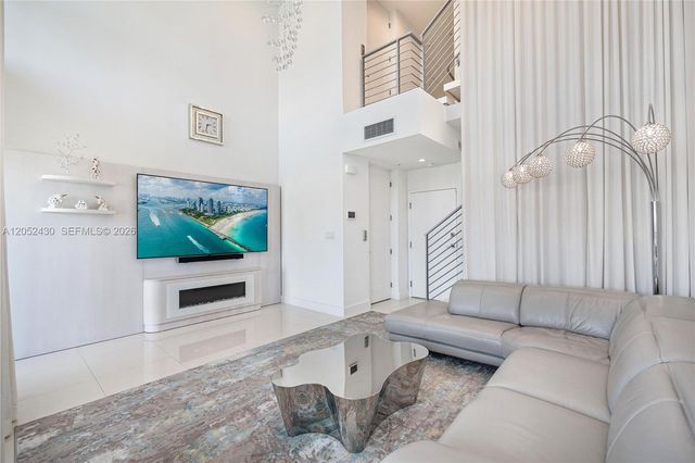 31 N Shore Dr 31, Miami Beach, FL 33141