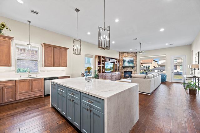 17922 Olde Oaks Estate Court, Cypress, TX 77433