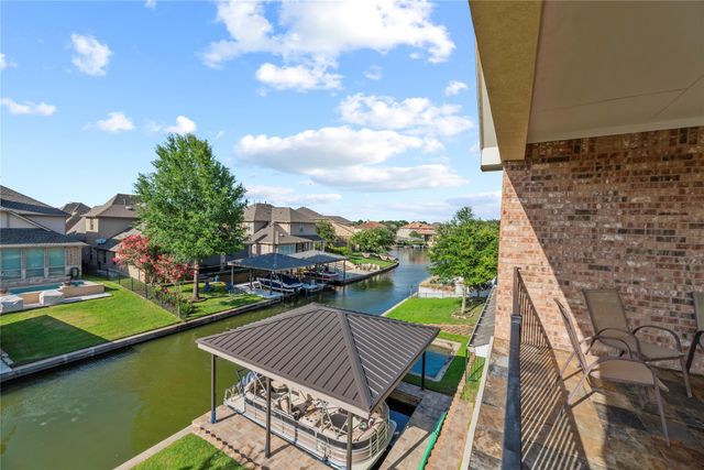 17922 Olde Oaks Estate Court, Cypress, TX 77433