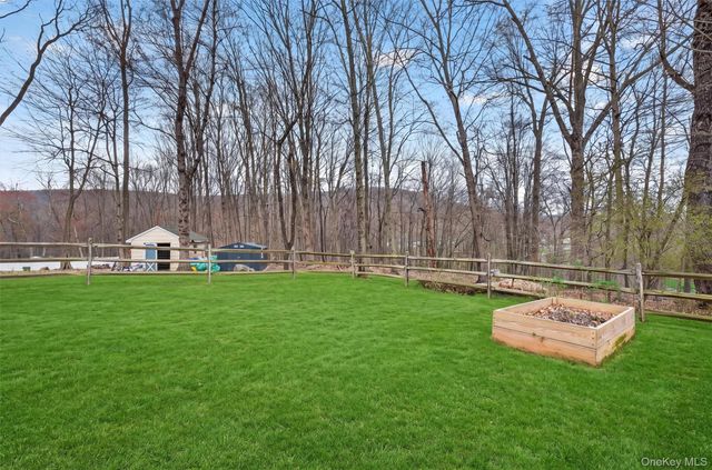 16 Mockingbird Lane, Washingtonville, NY 10992