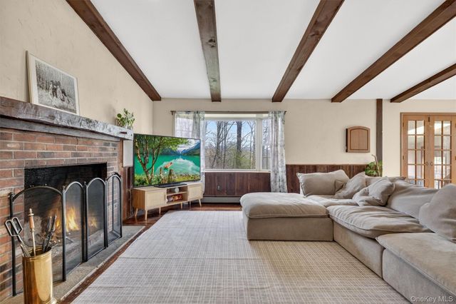 16 Mockingbird Lane, Washingtonville, NY 10992