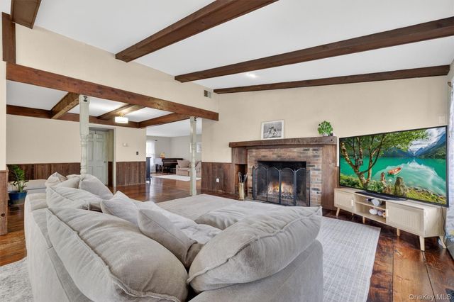 16 Mockingbird Lane, Washingtonville, NY 10992