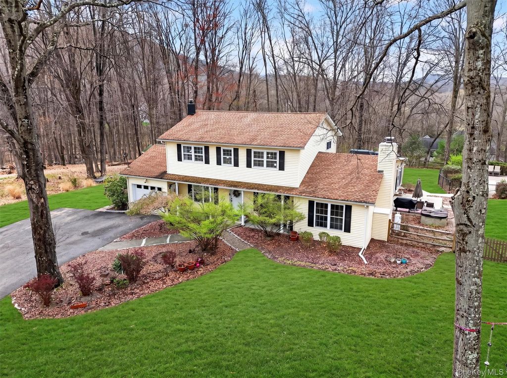 16 Mockingbird Lane, Washingtonville, NY 10992