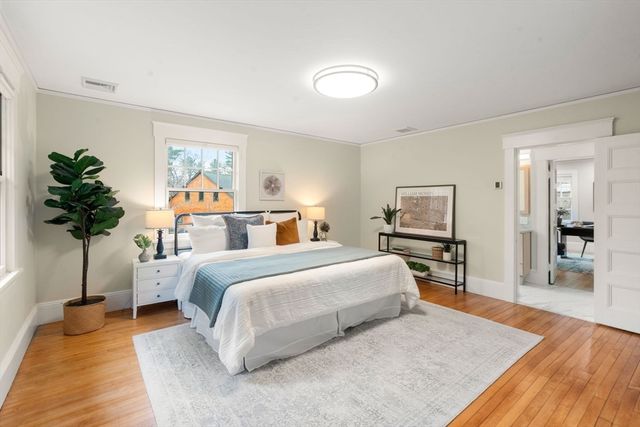 55 Glezen Ln, Wayland, MA 01778
