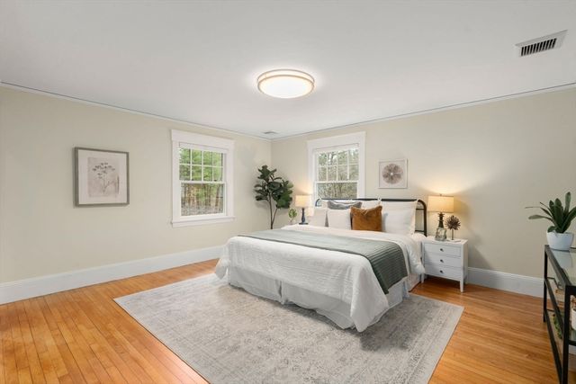 55 Glezen Ln, Wayland, MA 01778