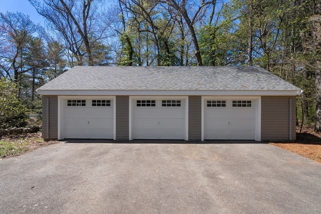 55 Glezen Ln, Wayland, MA 01778