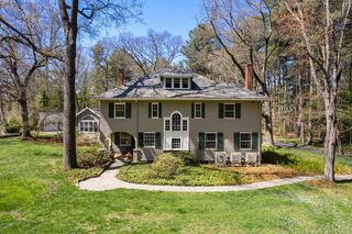 55 Glezen Ln, Wayland, MA 01778