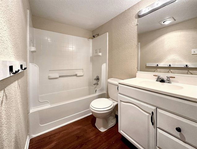 4953 Wampler Drive, The Colony, TX 75056