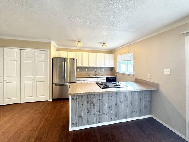 4953 Wampler Drive, The Colony, TX 75056