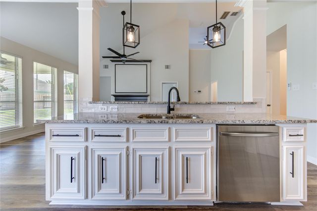 20911 Golden Sycamore Trail, Cypress, TX 77433