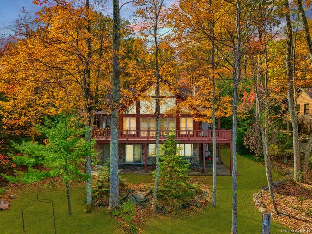 164 S Shore Drive, Wurtsboro, NY 12790