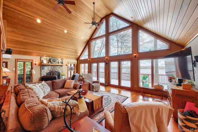 164 S Shore Drive, Wurtsboro, NY 12790